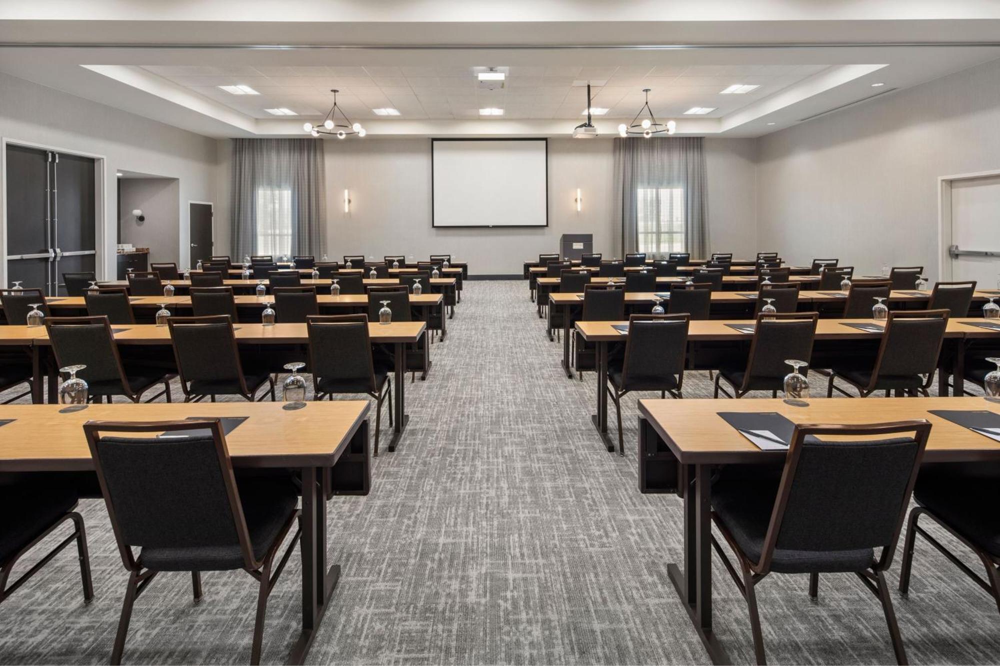 Courtyard Mankato Hotel & Event Center Ngoại thất bức ảnh